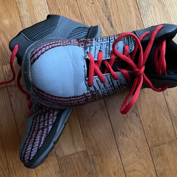 Shaq Tennis Shoes - Picture 4 of 5